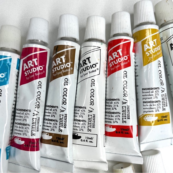 Art Studio Oil, Acrylic, Watercolor Paints - Picture 3 of 5